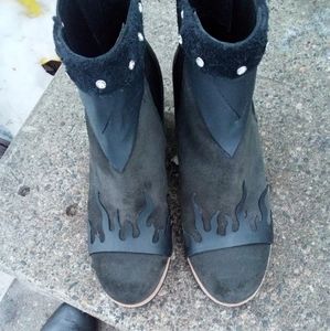 Ugh boots